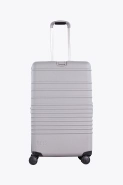 THE MEDIUM CHECK-IN ROLLER IN GREY